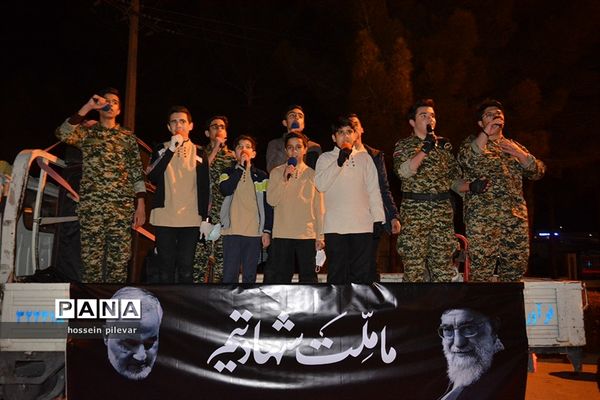 حرکت کاروان خودرویی در خیابان های بیرجند