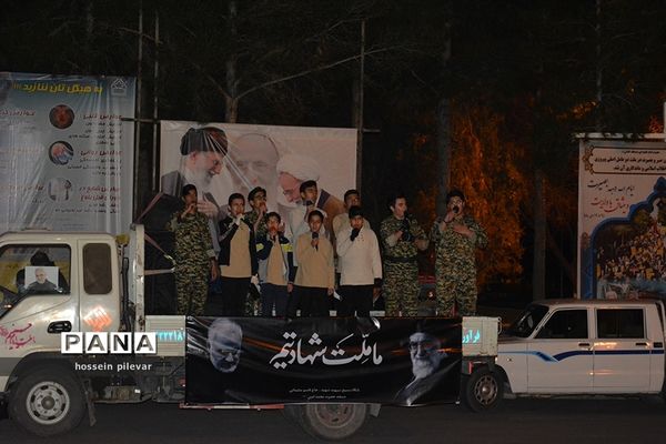 حرکت کاروان خودرویی در خیابان های بیرجند