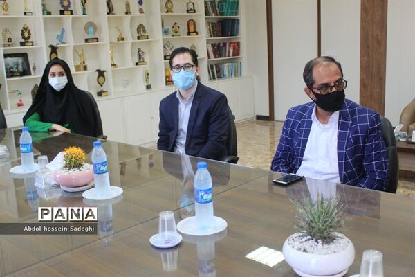 تجلیل از داوران سی و هشتمین دوره مسابقات فرهنگی هنری آموزش و پرورش استان بوشهر