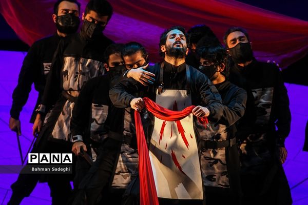 مستند نمایش «سرباز»