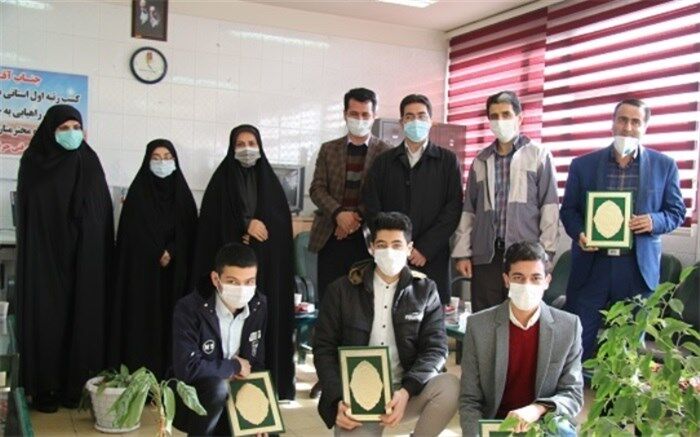 تجلیل ازبرترین‌های هنرستان موفقیان آموزش و پرورش اسلامشهر