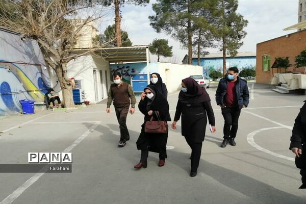 بازدید معاون امور اجتماعی از مراکز شبه خانواده در ورامین
