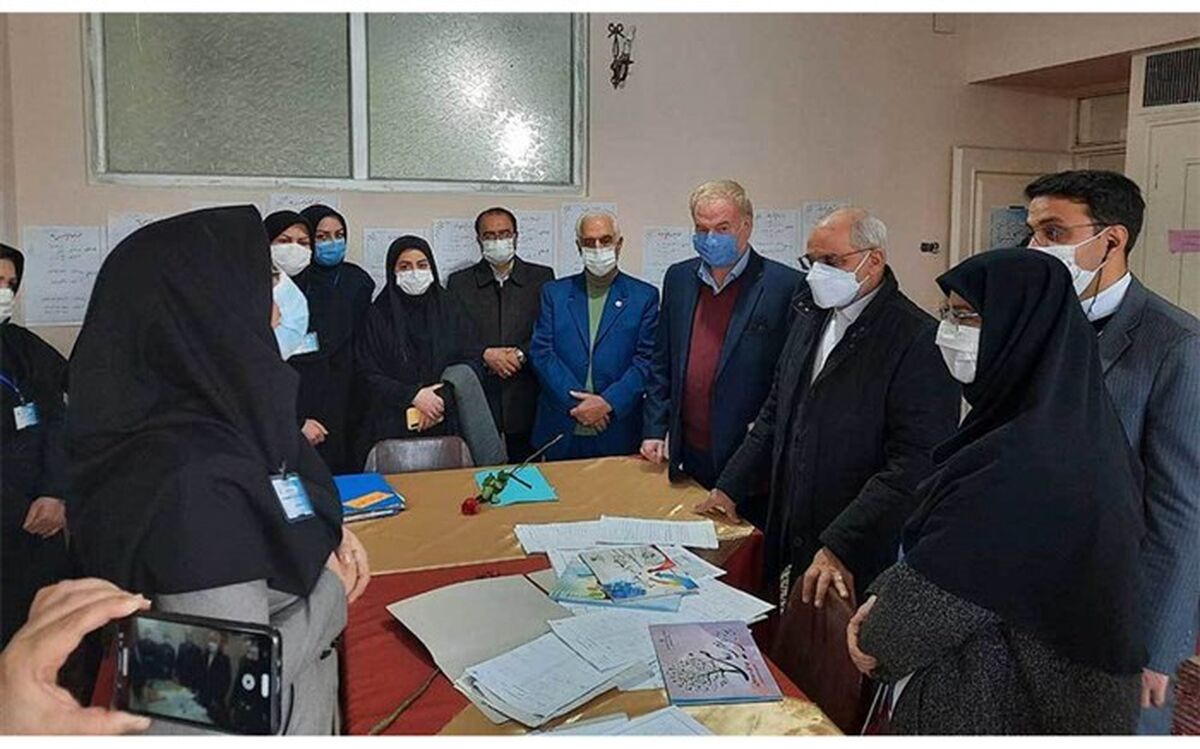 بازدید حاجی میرزایی از استودیو تولید برنامه‌های آموزش ابتدایی خراسان رضوی