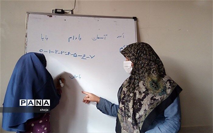 جلوه‌های ایثار معلمی در فلاورجان