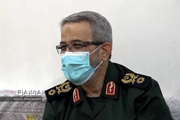 دیدار سردار غیب پرور با دو خانواده شهید بوشهری