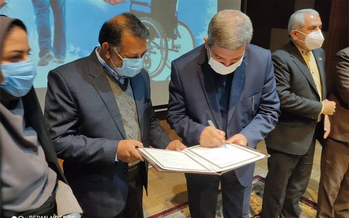 560 تبلت به دانش‌آموزان به دانش آموزان استثنایی سیستان و بلوچستان اهدا می‌شود