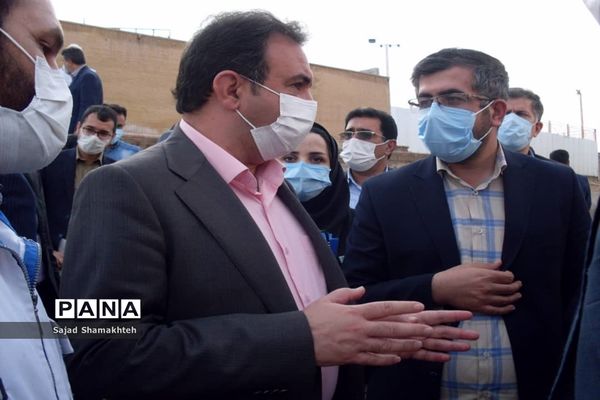 بازدید رئیس دانشگاه علوم پزشکی  اهواز از کوی منبع آب