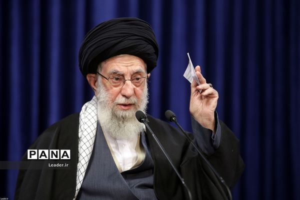 سخنرانی تلویزیونی رهبر انقلاب در سالروز قیام ۱۹ دی ۱۳۵۶ مردم قم