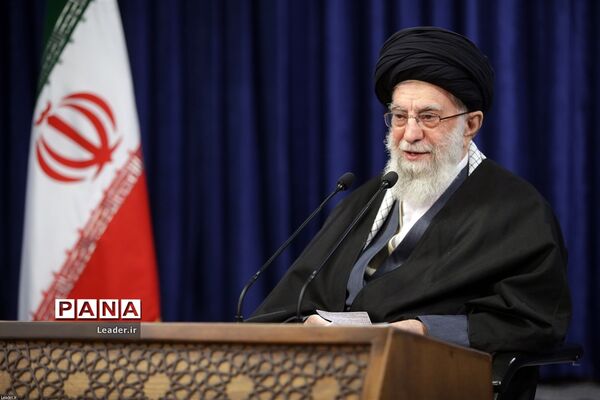 سخنرانی تلویزیونی رهبر انقلاب در سالروز قیام ۱۹ دی ۱۳۵۶ مردم قم