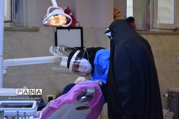 روزهای کرونایی و پایگاه سلامت دهان و دندان دانش‌آموزی منطقه 14