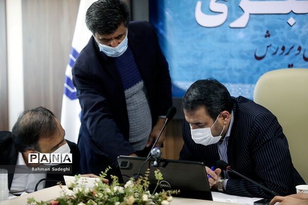 نشست خبری رئیس سازمان مدارس و مراکز غیردولتی و توسعه مشارکت‌های مردمی