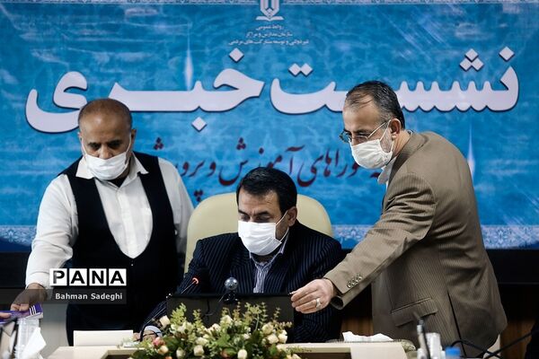 نشست خبری رئیس سازمان مدارس و مراکز غیردولتی و توسعه مشارکت‌های مردمی
