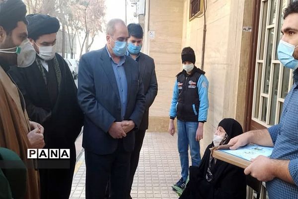 دیدارمسئولان آموزش و پرورش ناحیه یک ری با خانواده‌های معظم شهدای دفاع مقدس