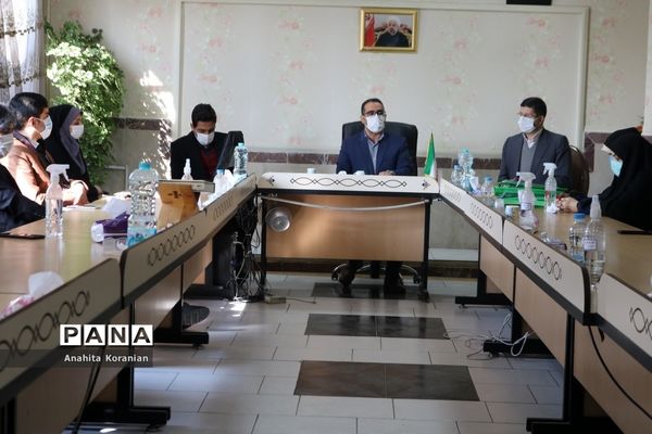 تجلیل از همکاران برتردرحوزه پرورشی شهرقدس