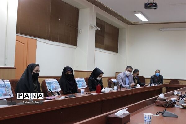 نشست خبری مدیر آموزش و پرورش شهرستان اسلامشهر با اصحاب رسانه  و خبرنگاران