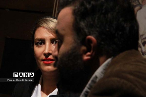 اجرای نمایش اسم