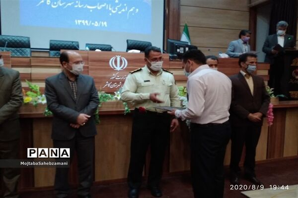 جلسه تجلیل از خبرنگاران در فرمانداری شهرستان کاشمر