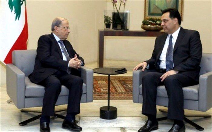 حسان دیاب در تماس با میشل عون موضوع استعفای دولت لبنان را مطرح کرد