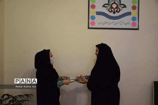 تبریک دانش آموزان خبرنگار خبرگزاری پانا، به مناسبت روز خبرنگار  به خبرنگاران  آذربایجان شرقی