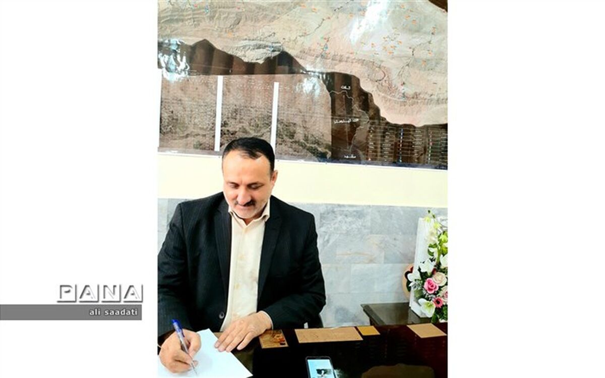 خانواده‌های دانش‌آموزان نیازمند، نگران تامین لوازم التحریر فرزندان خود نباشند