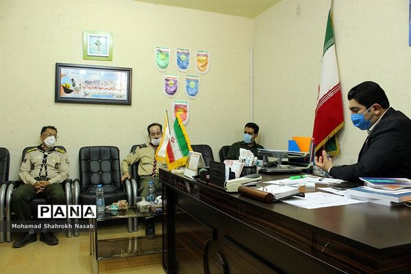 نشست هم‌اندیشی مدیرسازمان دانش‌آموزی خوزستان با مربیان پیشکسوت تشکیلاتی