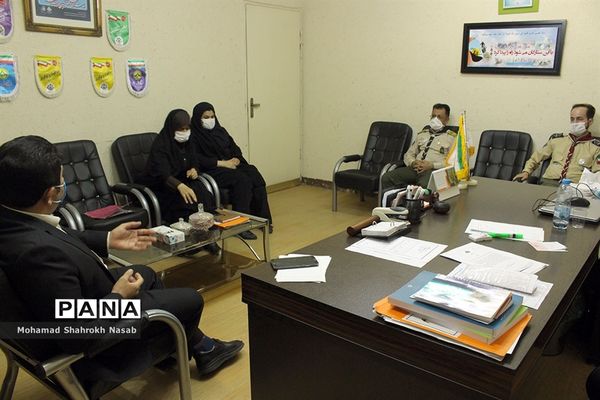 نشست هم‌اندیشی مدیرسازمان دانش‌آموزی خوزستان با مربیان پیشکسوت تشکیلاتی