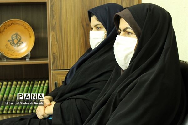 نشست هم‌اندیشی مدیرسازمان دانش‌آموزی خوزستان با مربیان پیشکسوت تشکیلاتی