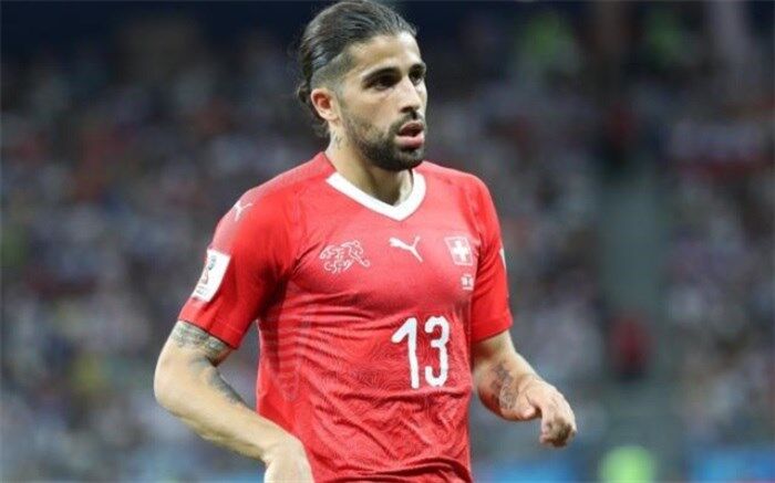 میلان با جدایی مدافع ملی‌پوش موافقت کرد