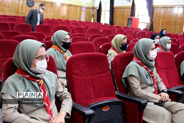 تجلیل از دانش‌آموزان پیشتاز فعال کهگیلویه و بویراحمد در عرصه فضای مجازی و شبکه شاد