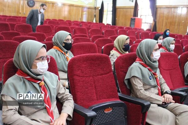 تجلیل از دانش‌آموزان پیشتاز فعال کهگیلویه و بویراحمد در عرصه فضای مجازی و شبکه شاد