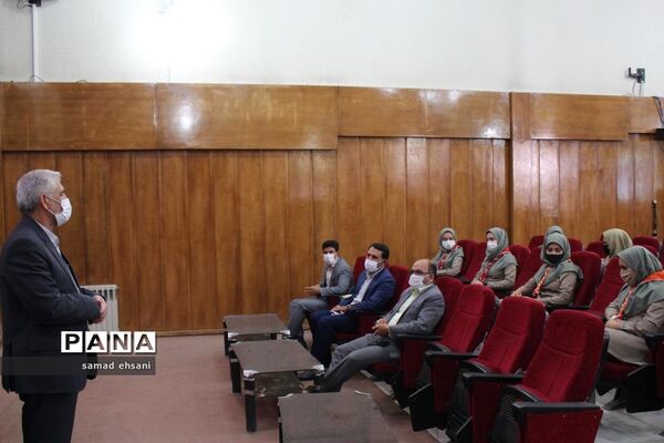 تجلیل از دانش‌آموزان پیشتاز فعال کهگیلویه و بویراحمد در عرصه فضای مجازی و شبکه شاد