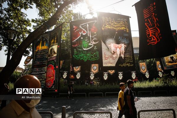 سیاهه فروشی ماه محرم در بازار تهران