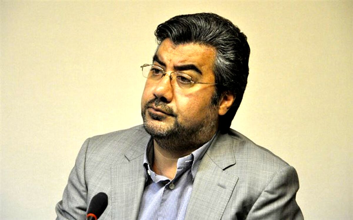 طباطبایی‌نژاد: صدور مجوز محتوا در شبکه نمایش خانگی با ارشاد است