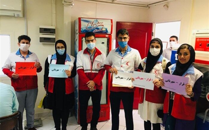 تداوم طرح «قرار مهربانی» در روز‌های کرونایی در رباط‌کریم