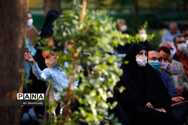 آیین تجلیل از معلمان و عوامل برنامه مدرسه تلویزیونی ایران