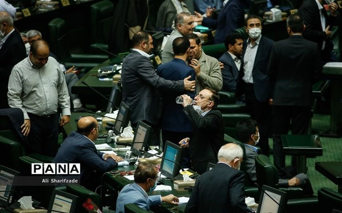 نمایندگان شرایط معافیت مالیاتی شرکت‌های بورسی را تعیین کردند