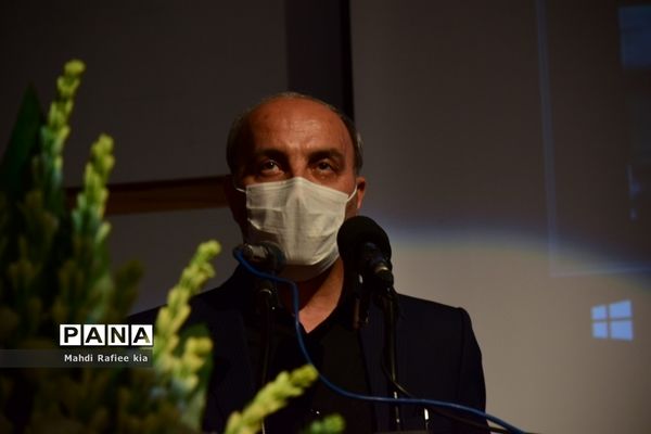 برگزارى مراسم روز پزشک جهت قدردانى از پزشکان فعال بخش‌هاى کرونایى آذربایجان شرقى