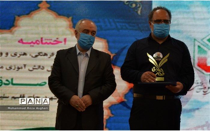 باستانی: هر سرویس دانش آموزی یک مدرسه ی سیار است