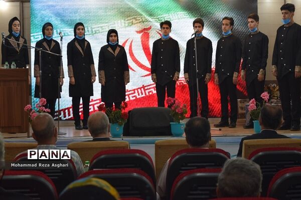 آیین اختتامیه دومین جشنواره فرهنگی ورزشی خانواده حمل و نقل دانش آموزی در منطقه 14