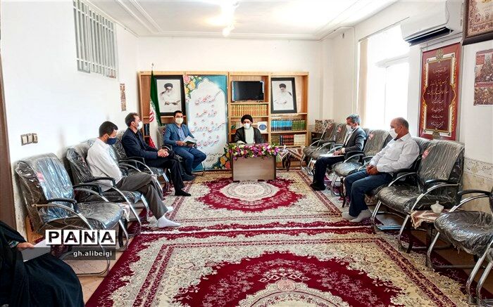 جلسه کمیته همکاری حوزه و آموزش و پرورش شهرستان بن