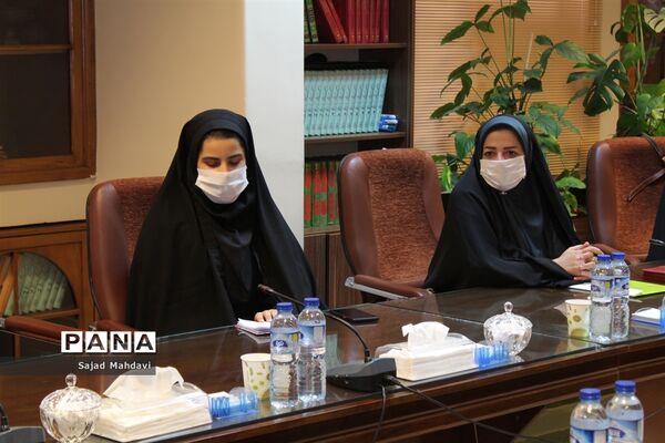 دیدار نمایندگان مجلس دانش‌آموزی مازندران با استاندار