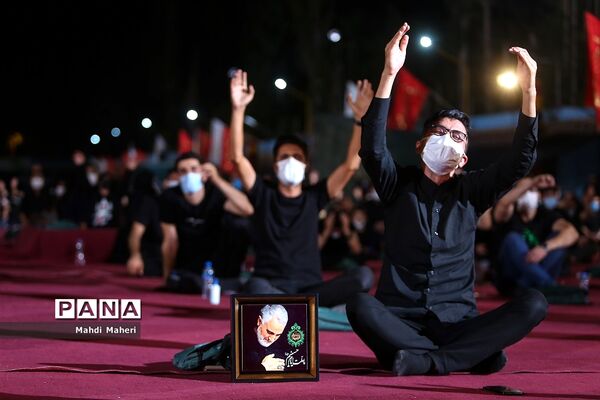 شب سوم محرم در هیئت ریحانه‌الحسین