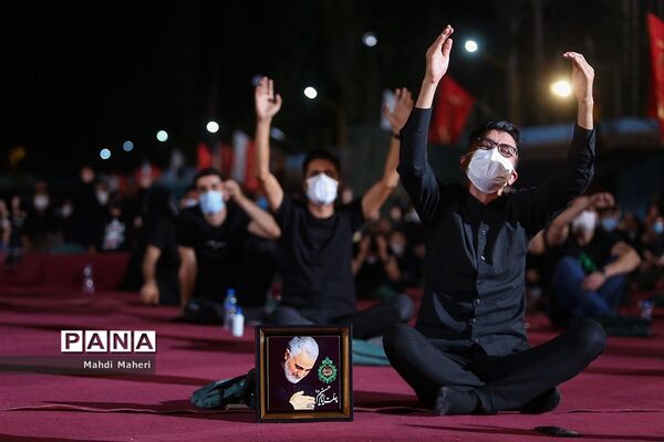 شب سوم محرم در هیئت ریحانه‌الحسین
