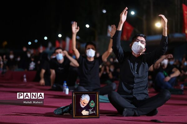 شب سوم محرم در هیئت ریحانه‌الحسین