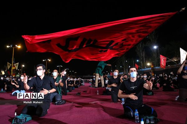شب سوم محرم در هیئت ریحانه‌الحسین