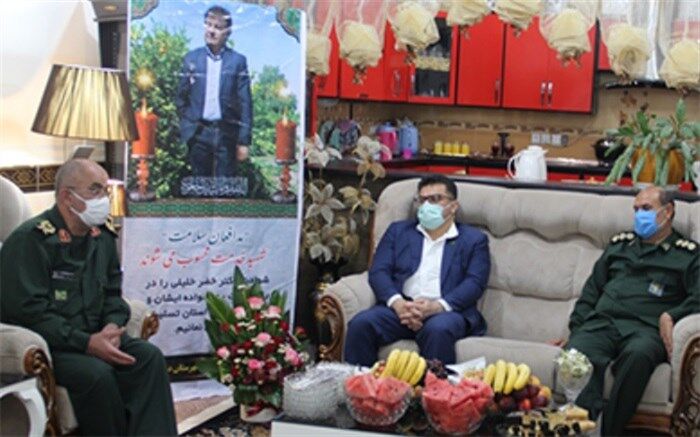 تجلیل از خانواده شهدای سلامت یکی از اولویت‌های اصلی دانشگاه است