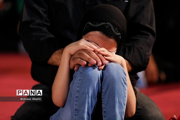 عزاداری حسینی در هیئت ریحانه‌الحسین