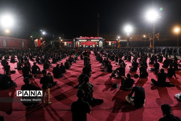 عزاداری حسینی در هیئت ریحانه‌الحسین