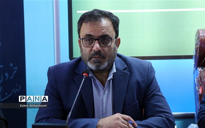ولی پوری: هدف از ساماندهی و نظارت لباس فرم، کمک به اقتصاد خانواده است