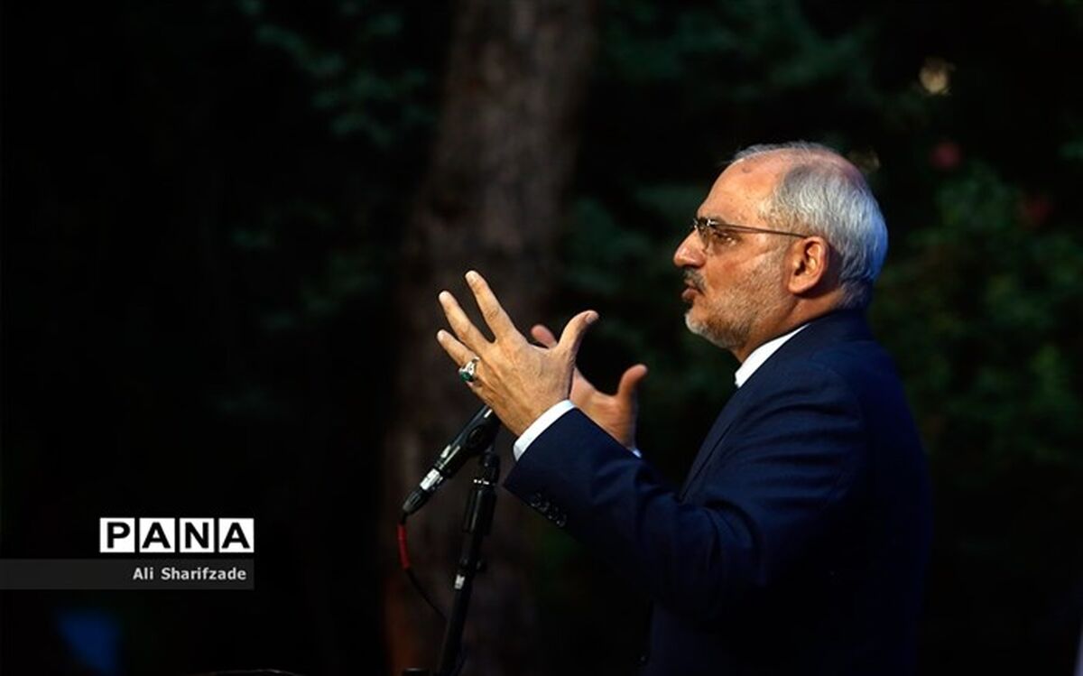 حاجی میرزایی: لایحه نیروی انسانی آموزش و پرورش در کمیسیون‌های شورای عالی در دست بررسی است